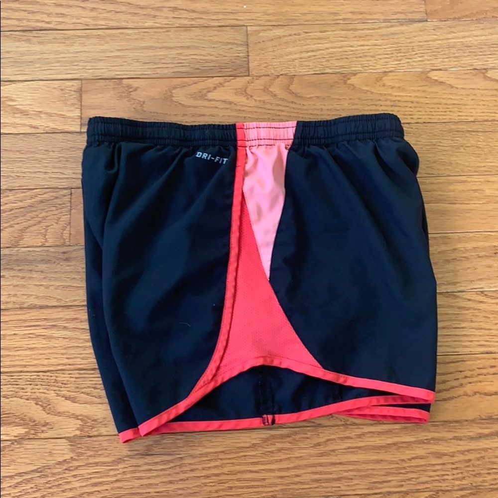 Nike Running Shorts - Picture 2 of 2
